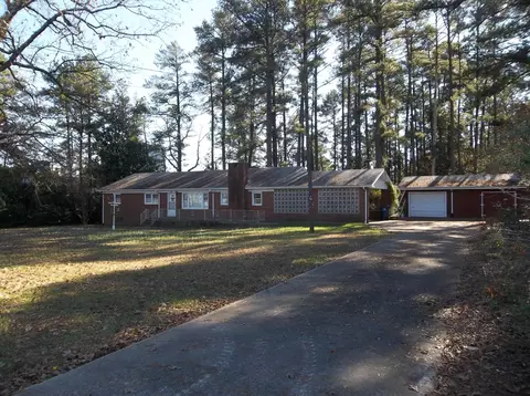 520 E Main St, Biscoe, NC 27209 photo 6