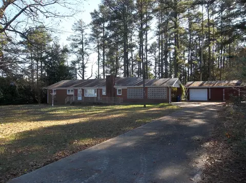 520 E Main St, Biscoe, NC 27209 photo 1