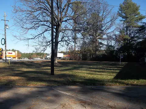 520 E Main St, Biscoe, NC 27209 photo 9