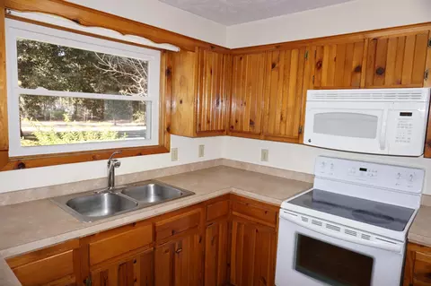 340 N Cherry St, Pinebluff, NC 28373 photo 4