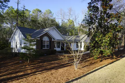 25 Old Hunt Rd, Pinehurst, NC 28374 photo 2