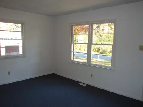 104 Ellen Dr, Hamlet, NC 28345 photo 6