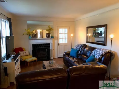 1402 E 49th St, Savannah, GA 31404 photo 2