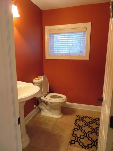 907 E Main St, Aberdeen, NC 28315 photo 8
