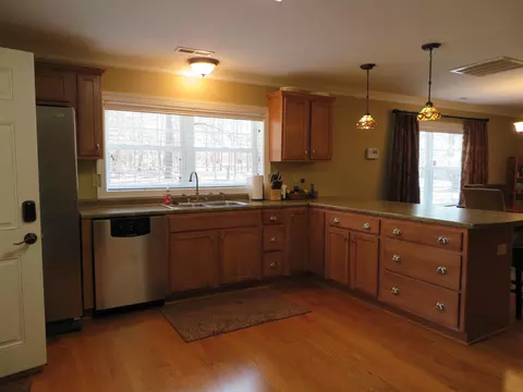 907 E Main St, Aberdeen, NC 28315 photo 5