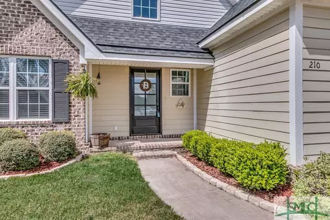 210 Beaubrook Blvd, Springfield, GA 31329 photo 7