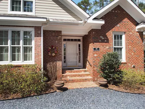 360 Sugar Pine Dr, Pinehurst, NC 28374 photo 2