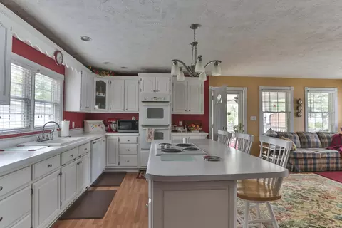 306 Palm St, Hamlet, NC 28345 photo 2