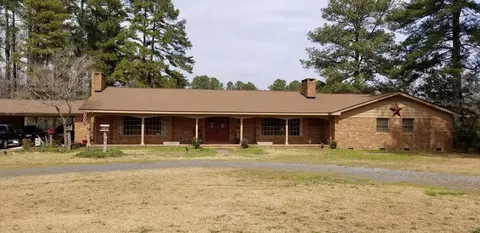 435 E Main St, Candor, NC 27229 photo 1