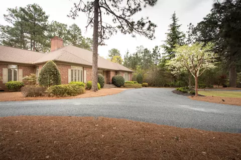 6 Maples Ln, Pinehurst, NC 28374 photo 3