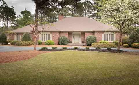 6 Maples Ln, Pinehurst, NC 28374 photo 1