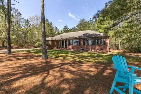 212 Firetree Ln, West End, NC 27376 photo 2