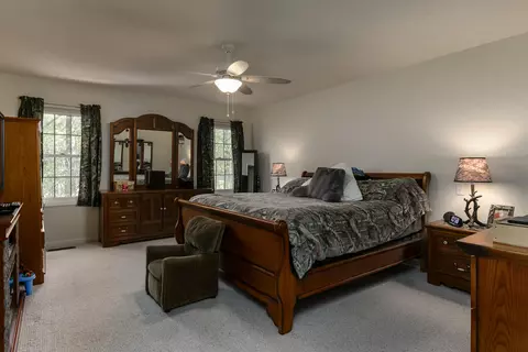 212 Firetree Ln, West End, NC 27376 photo 8