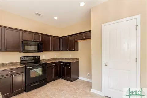 104 Kenneth Ct, Springfield, GA 31329 photo 8