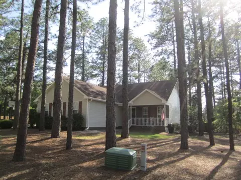 2455 SW Longleaf Dr, Pinehurst, NC 28374 photo 2
