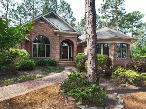 3 Oxton Cir, Pinehurst, NC 28374 photo 2