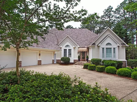 102 Strathaven Ct, Pinehurst, NC 28374 photo 2