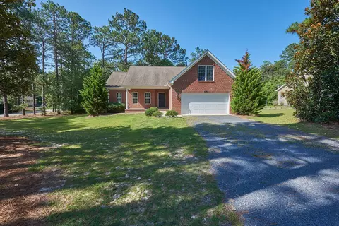 675 E Philadelphia Ave, Pinebluff, NC 28373 photo 2