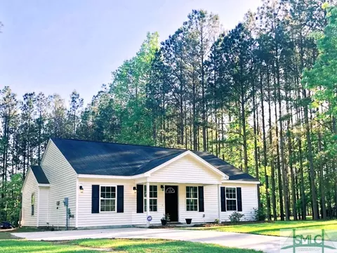 471 Shadowbrook Cir, Springfield, GA 31329 photo 4