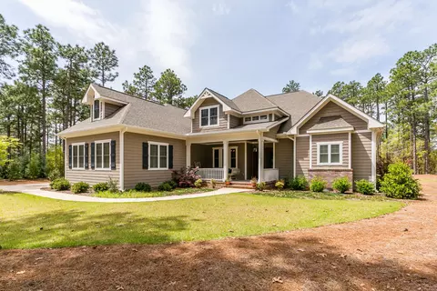 105 Whitecraigs Ct, Pinehurst, NC 28374 photo 2