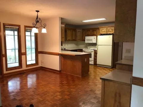 140 N Surry Cir, Pinehurst, NC 28374 photo 9
