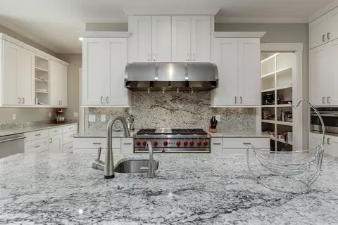 43 Ridgeland St, Pinehurst, NC 28374 photo 4