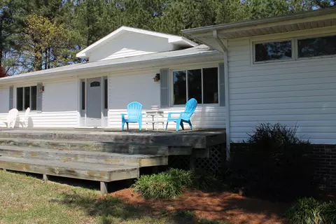 156 Firetree Ln, West End, NC 27376 photo 2