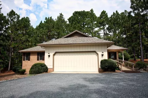 152 E Devonshire Ave, West End, NC 27376 photo 1
