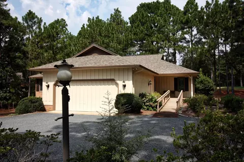 152 E Devonshire Ave, West End, NC 27376 photo 2