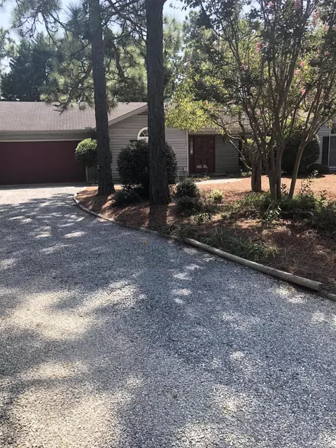 10 Surry Ln, Pinehurst, NC 28374 photo 2