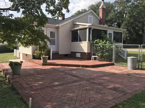 407 Myrtle Ave, Hamlet, NC 28345 photo 14