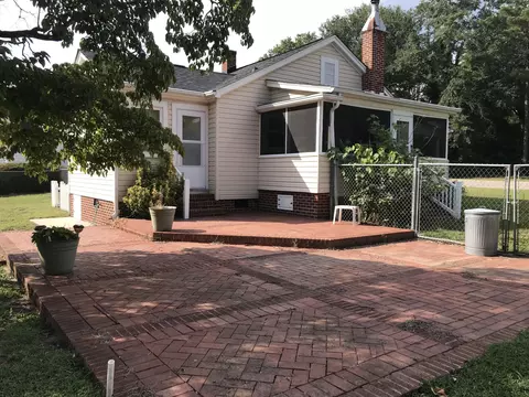 407 Myrtle Ave, Hamlet, NC 28345 photo 13