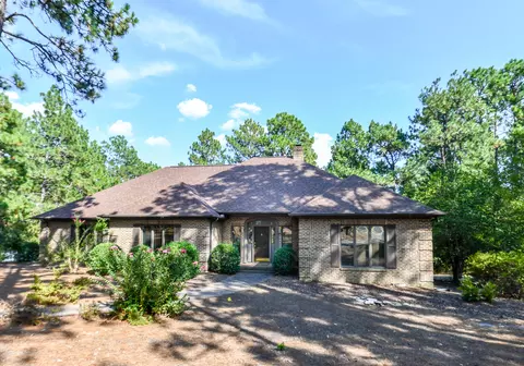 42 Pinewild Dr, Pinehurst, NC 28374 photo 1