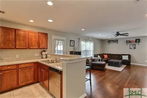 304 Winchester Dr, Pooler, GA 31322 photo 11
