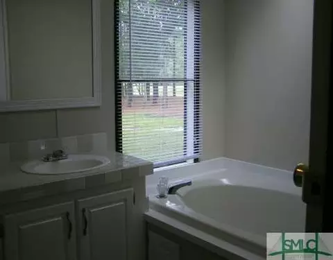 149 Chestnut Ln, Guyton, GA 31312 photo 5
