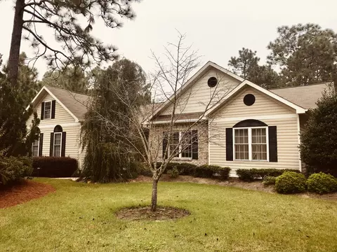 40 Canter Ln, Pinehurst, NC 28374 photo 1
