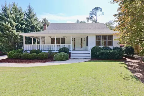 310 Dundee Rd, Pinehurst, NC 28374 photo 1