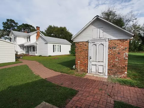 121 Carthage St, Cameron, NC 28326 photo 32
