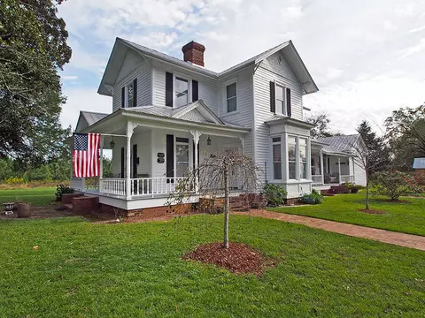 121 Carthage St, Cameron, NC 28326 photo 1