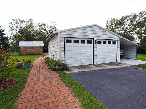 121 Carthage St, Cameron, NC 28326 photo 2