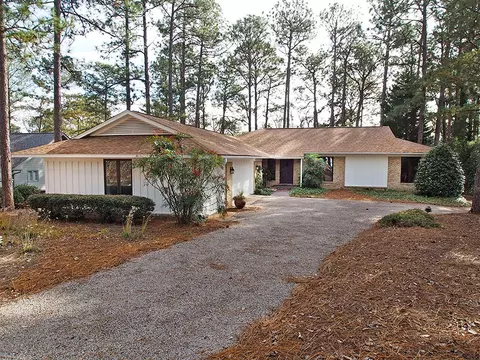 28 Thunderbird Cir, Pinehurst, NC 28374 photo 1