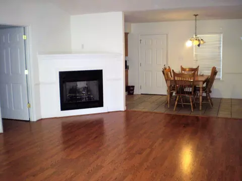 127 Vine Dr, Hamlet, NC 28345 photo 2