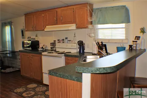 108 Eagle Dr, Springfield, GA 31329 photo 9
