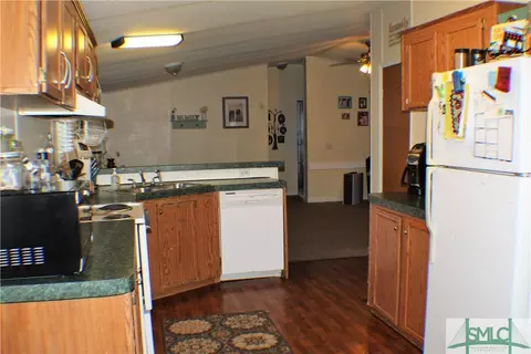 108 Eagle Dr, Springfield, GA 31329 photo 12