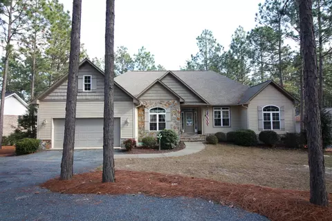 245 Longleaf Dr, West End, NC 27376 photo 1