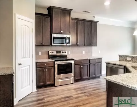 121 Grimsby Rd, Savannah, GA 31407 photo 7