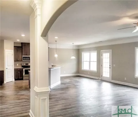121 Grimsby Rd, Savannah, GA 31407 photo 8