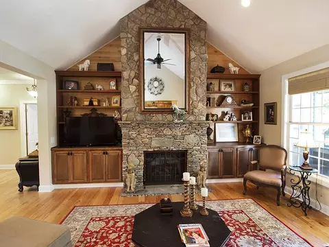 104 Rector Dr, West End, NC 27376 photo 8