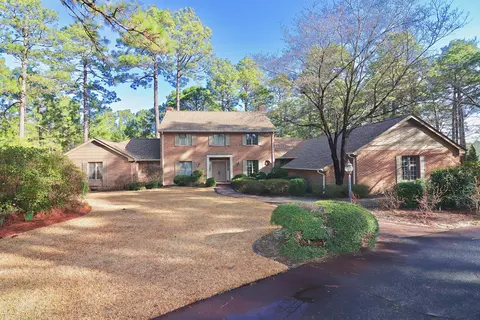 140 Bel Air Dr, Pinehurst, NC 28374 photo 1