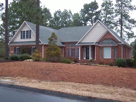 6 St Georges Dr, Pinehurst, NC 28374 photo 1